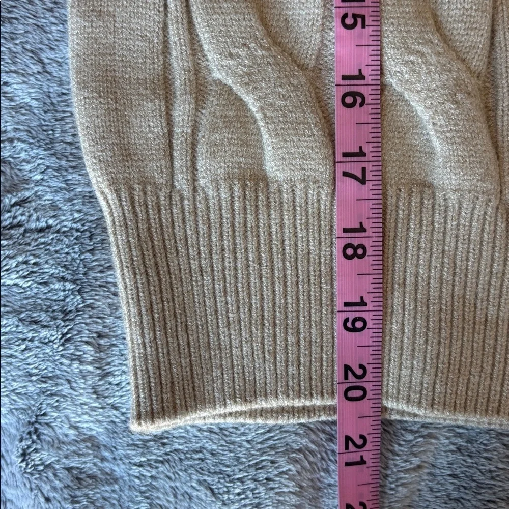 Vigoss Cable Stitch Crewneck Sweater in Oatmeal Size Large NWT